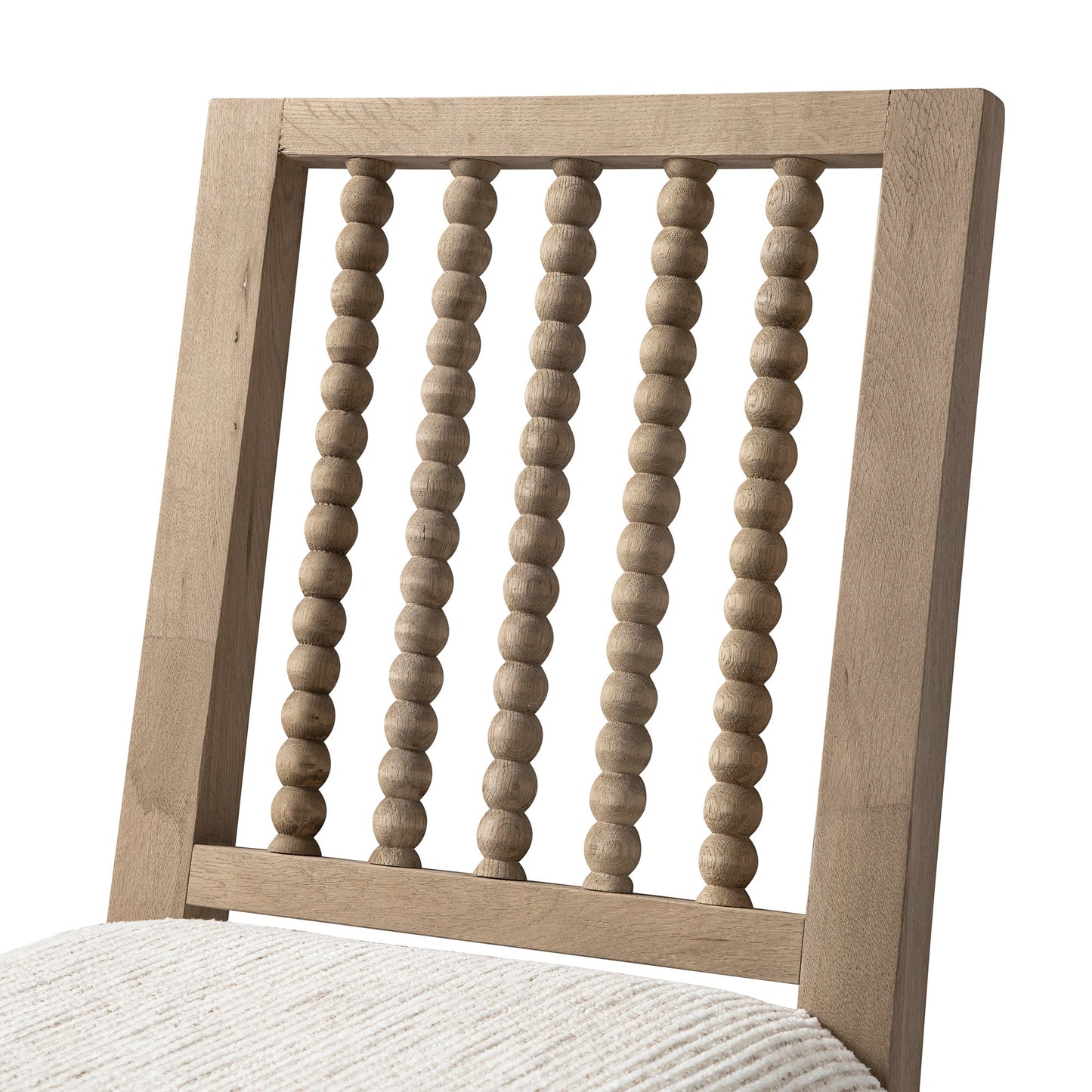 Ensemble de 2 chaises de salle à manger Hemingford en chêne lavé, tissu texturé beige et fuseau