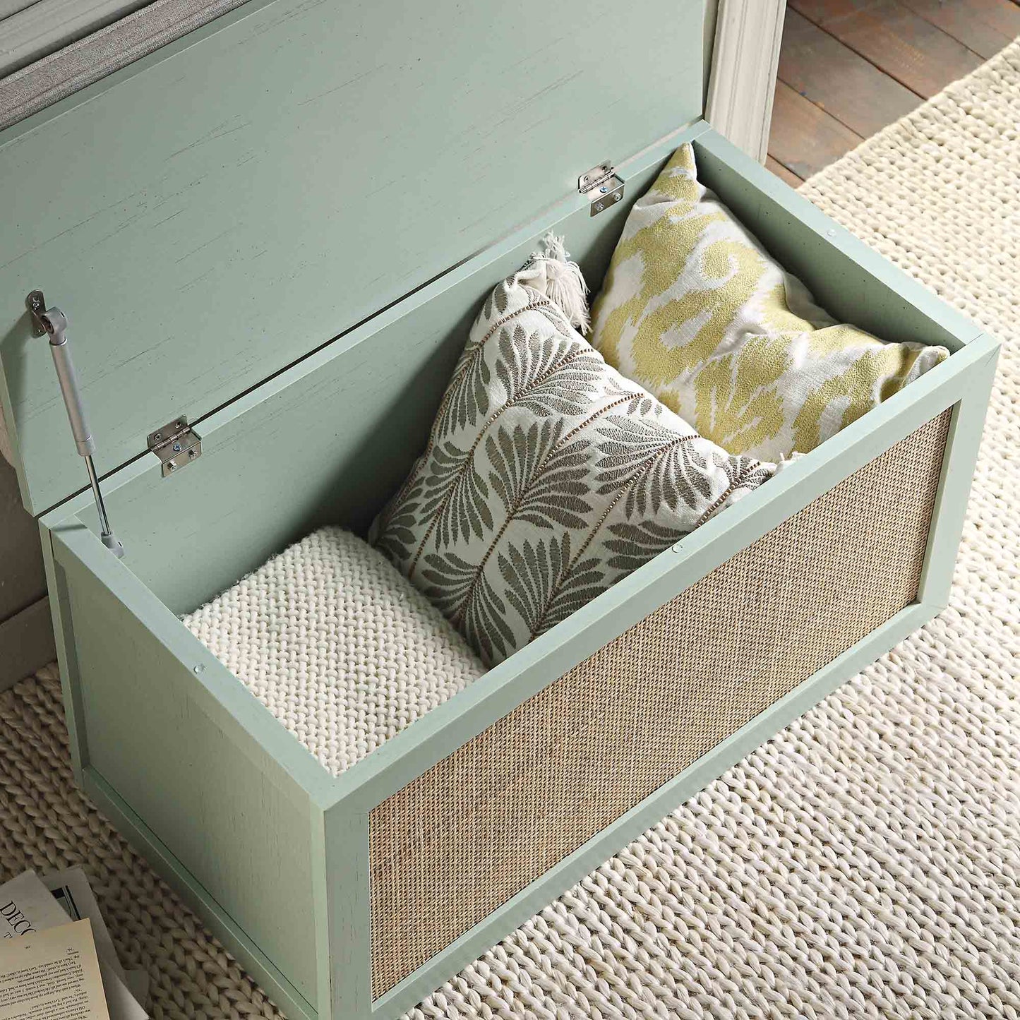 Tabouret de rangement double en rotin tressé Frances avec coussin, menthe