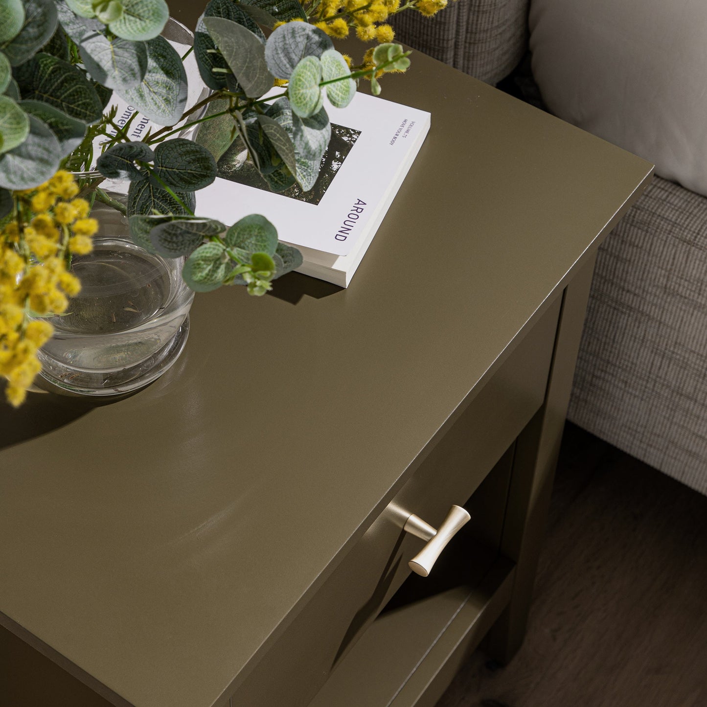 Table de chevet à 1 tiroir Oakham, Olive Grove