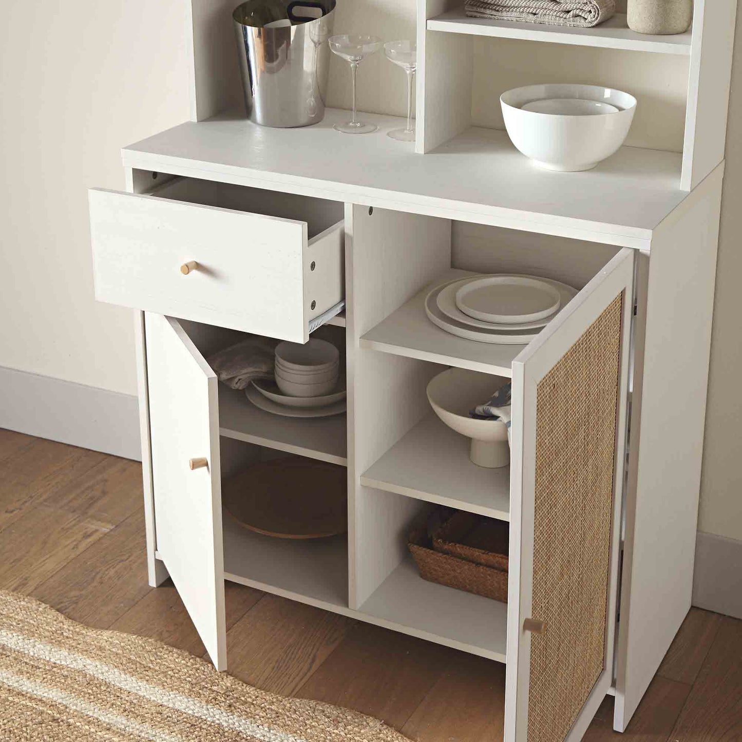 Commode en rotin tressé Frances, blanche