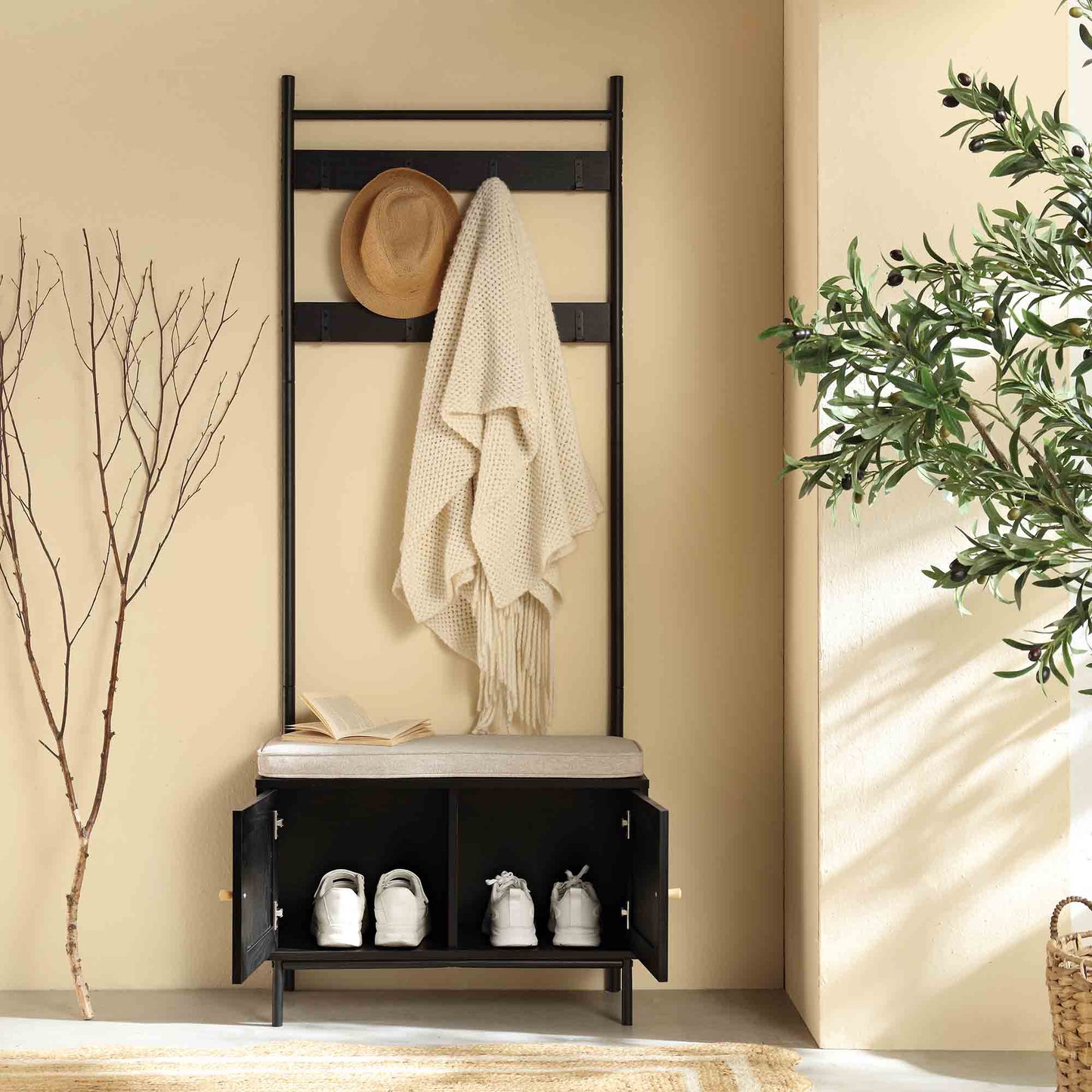 Meuble d'entrée tissé Frances avec coussin, noir