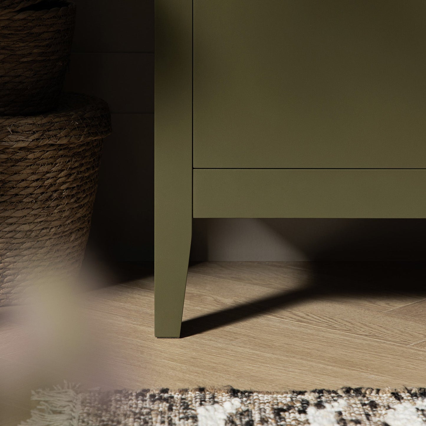 Buffet large avec tiroirs Oakham, Olive Grove