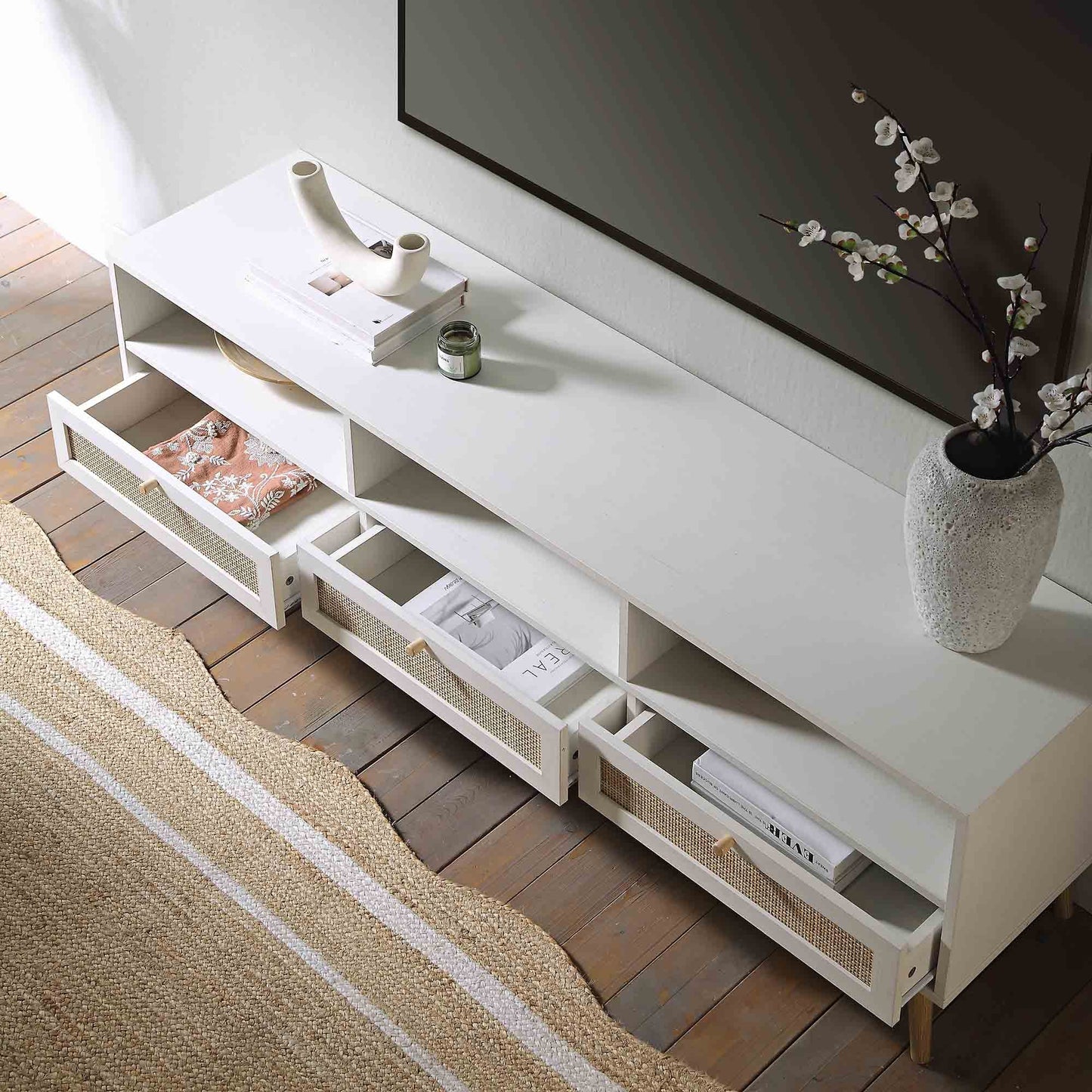 Meuble TV 3 tiroirs en rotin tressé Frances 160 cm, blanc