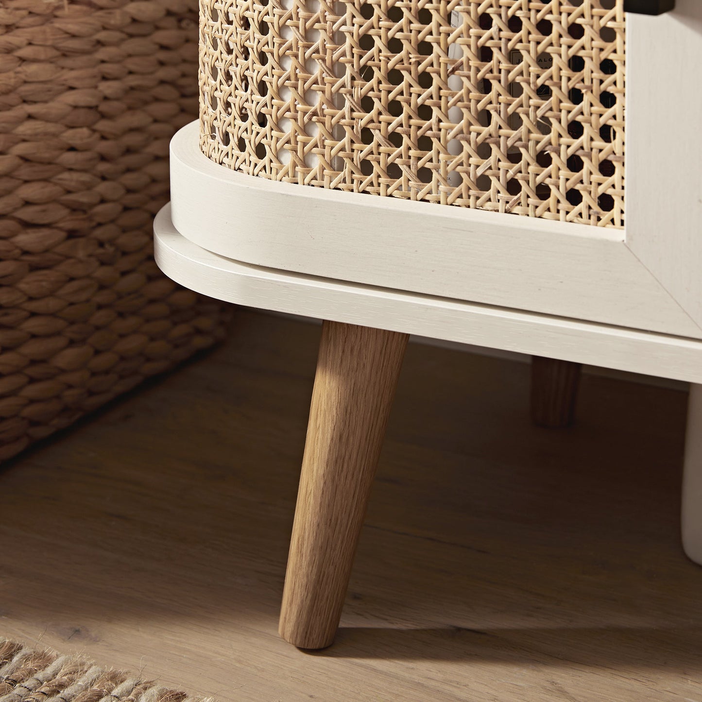 Meuble sous-évier incurvé en rotin Izzy, blanc