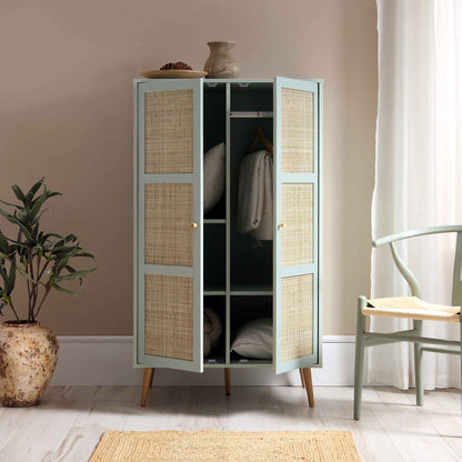 Armoire double compacte en rotin tressé Frances, vert menthe
