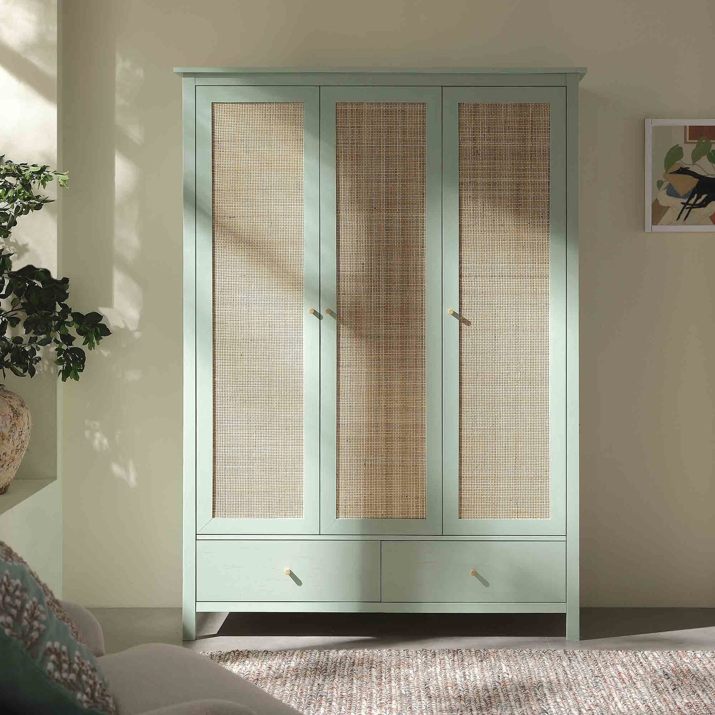 Armoire triple en rotin Frances avec 2 tiroirs, menthe