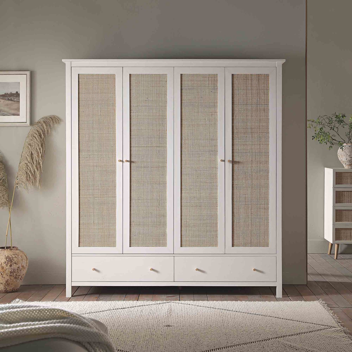 Armoire 4 portes en rotin Frances avec 2 tiroirs, blanche