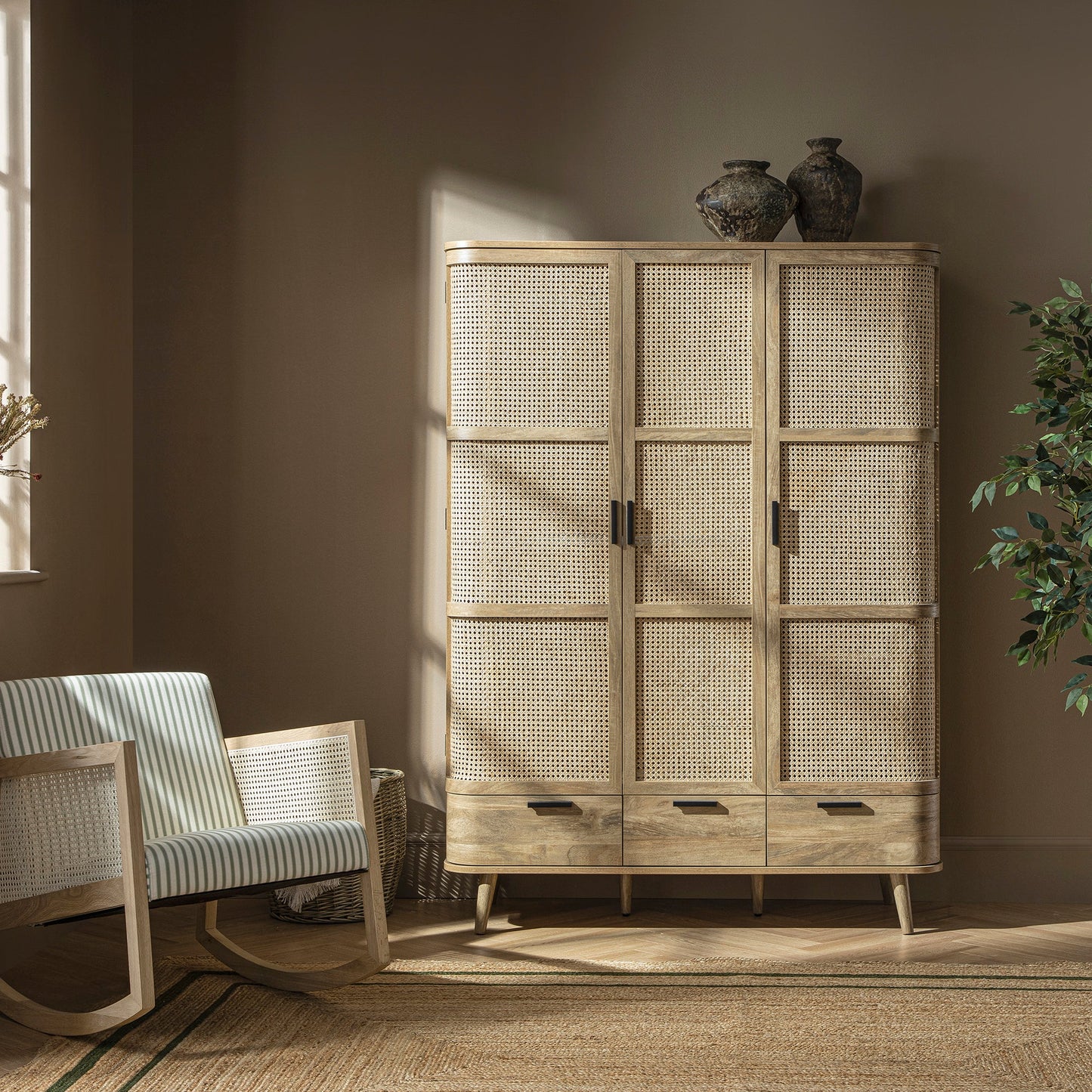 Armoire triple en rotin courbé Izzy, naturel