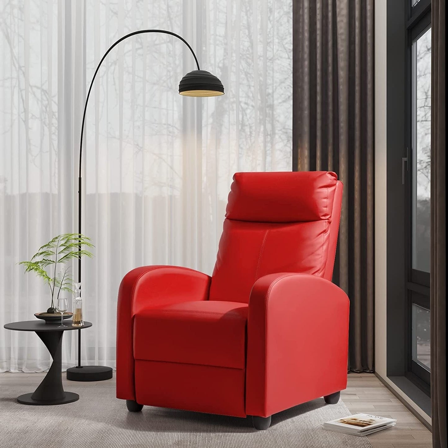 Fauteuil inclinable Furniwell en cuir PU avec assise et dossier rembourrés.