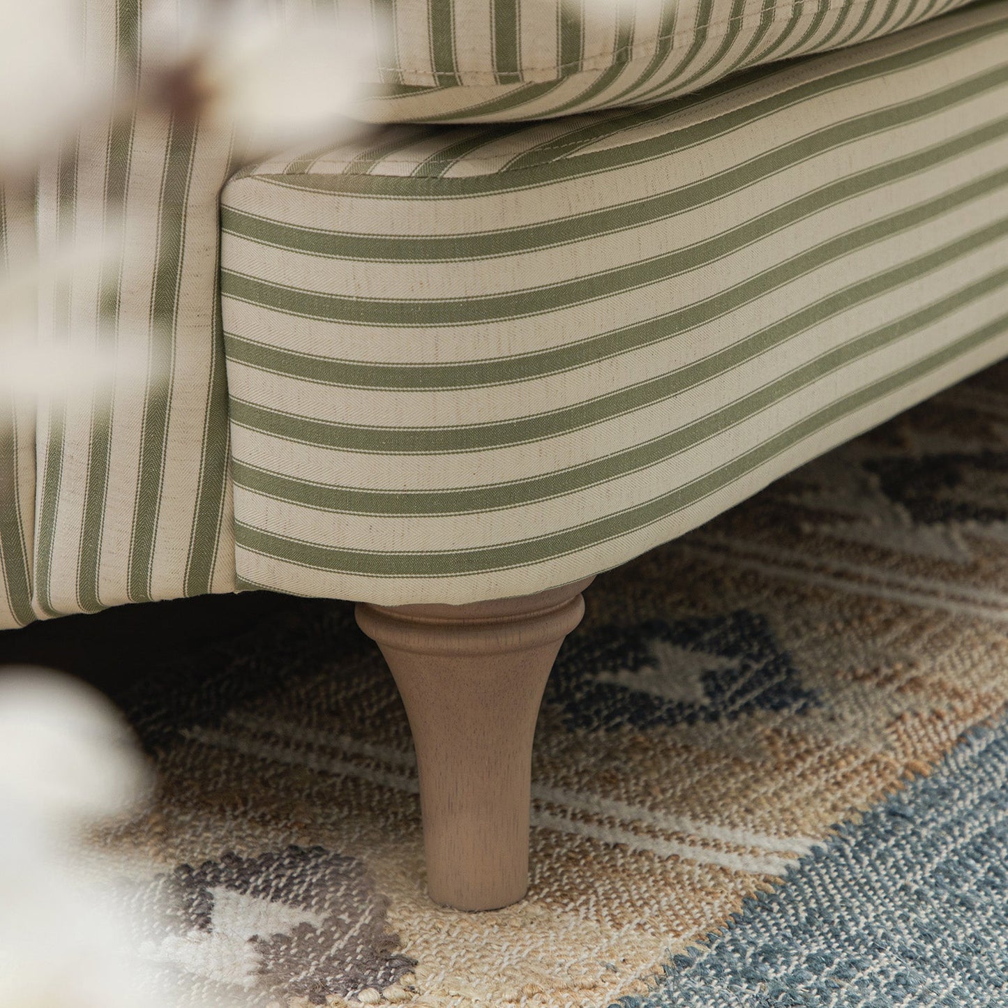 Canapé 3 places en lin mélangé à rayures vertes Daphnis