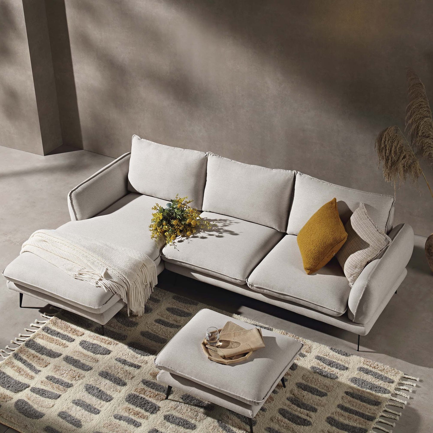 Canapé en tissu Obriel Oatmeal, Grande Chaise Longue orientée à gauche