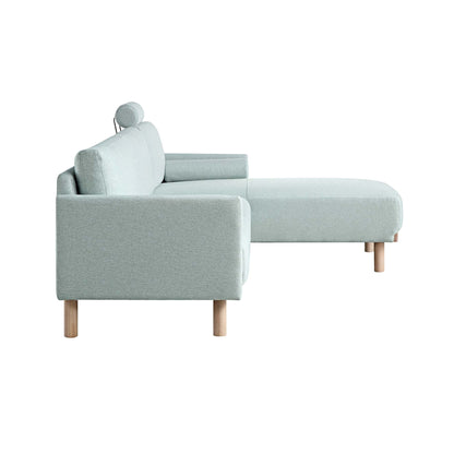 Canapé en tissu vert sauge Timber, grand canapé méridienne 3 places orienté à droite