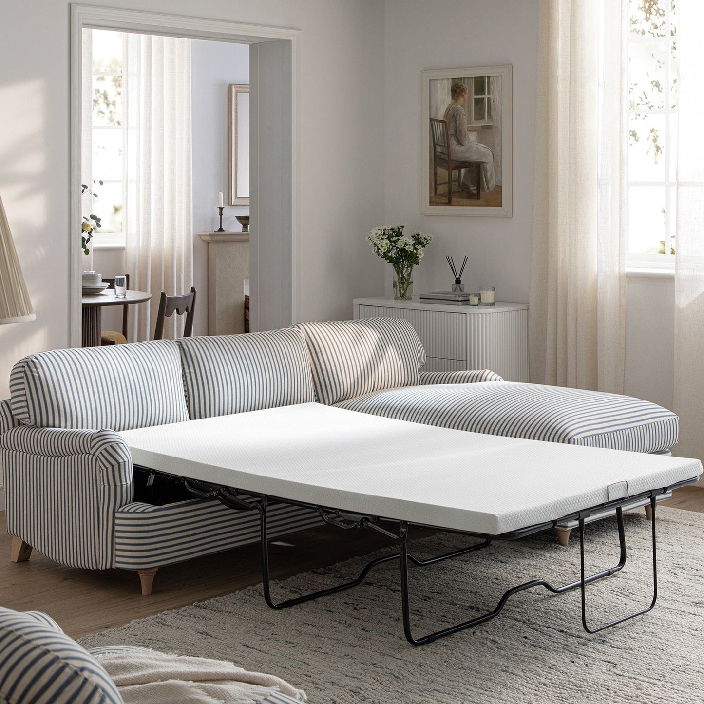 Canapé-lit Daphnis en lin mélangé à rayures bleues, grande méridienne orientée à droite