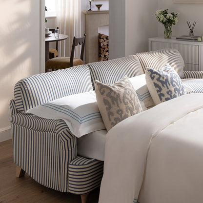 Canapé-lit Daphnis en lin mélangé à rayures bleues, grande méridienne orientée à droite