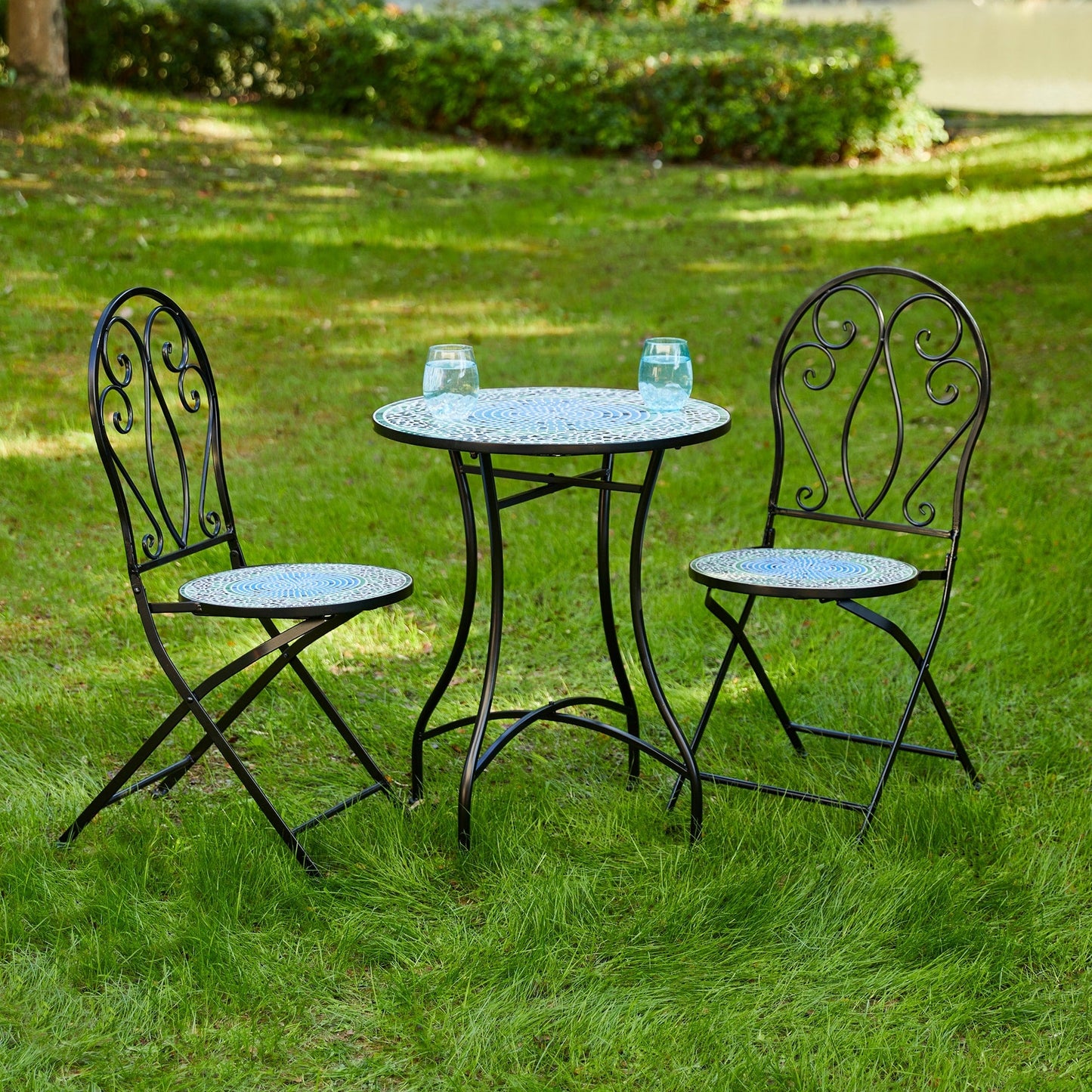 Ensemble bistro pliant en métal d'extérieur Glitzhome, 3 pièces : table et chaises de patio