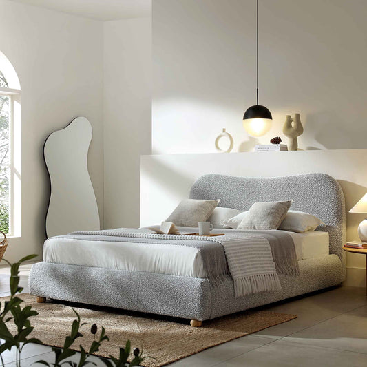 Lit coffre ottoman Egerie avec tête de lit incurvée et boucle gris brume