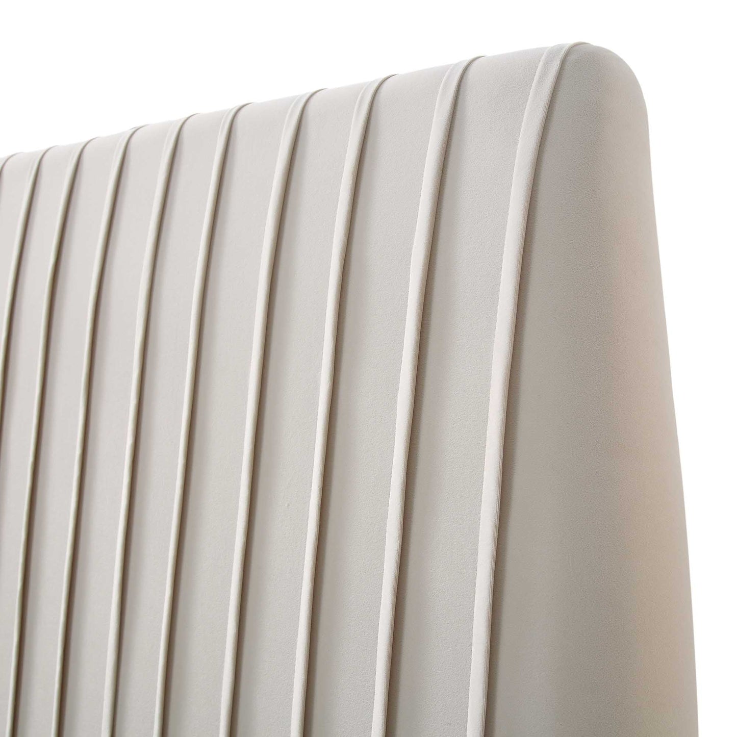 Lit coffre ottoman plissé Helia, velours champagne