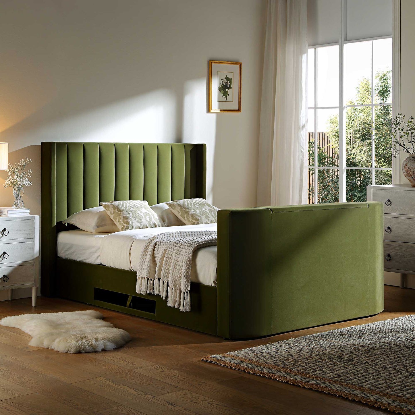 Lit TV ottoman en velours vert mousse Wilton