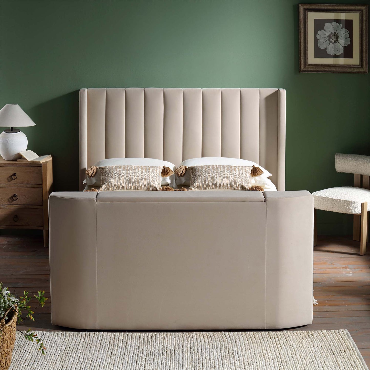 Lit TV ottoman en velours champagne Wilton