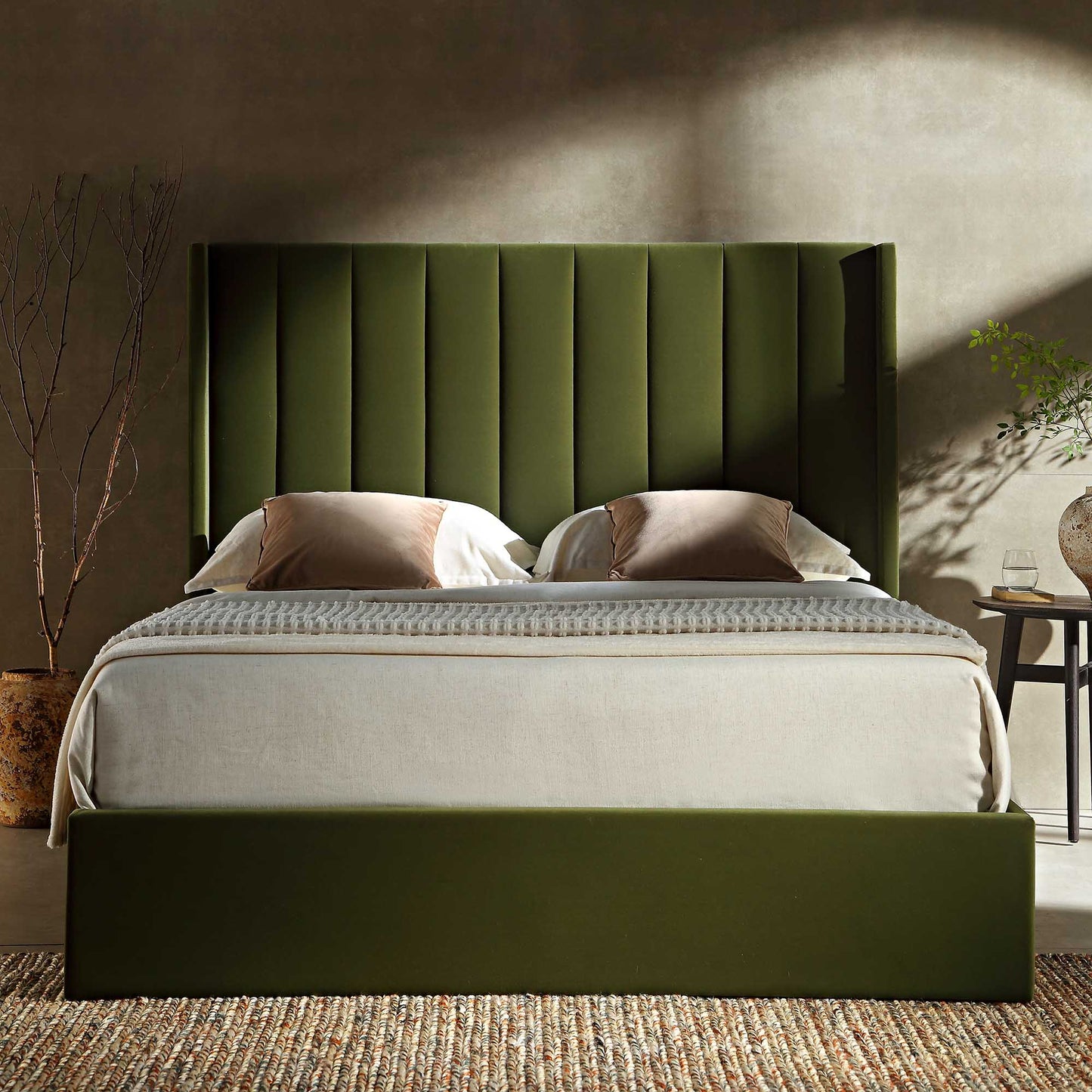 Lit coffre ottoman en velours vert mousse Wilton