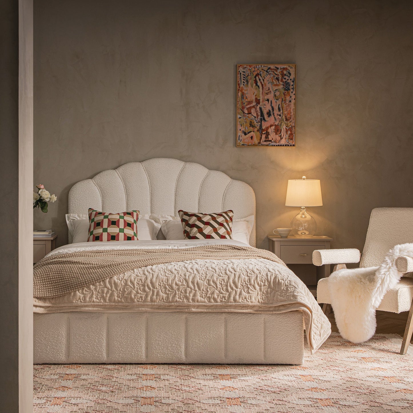 Lit coffre ottoman Hana, boucle écrue