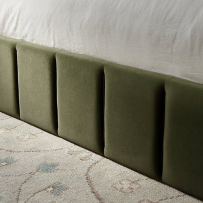 Lit coffre ottoman Hana, velours vert mousse