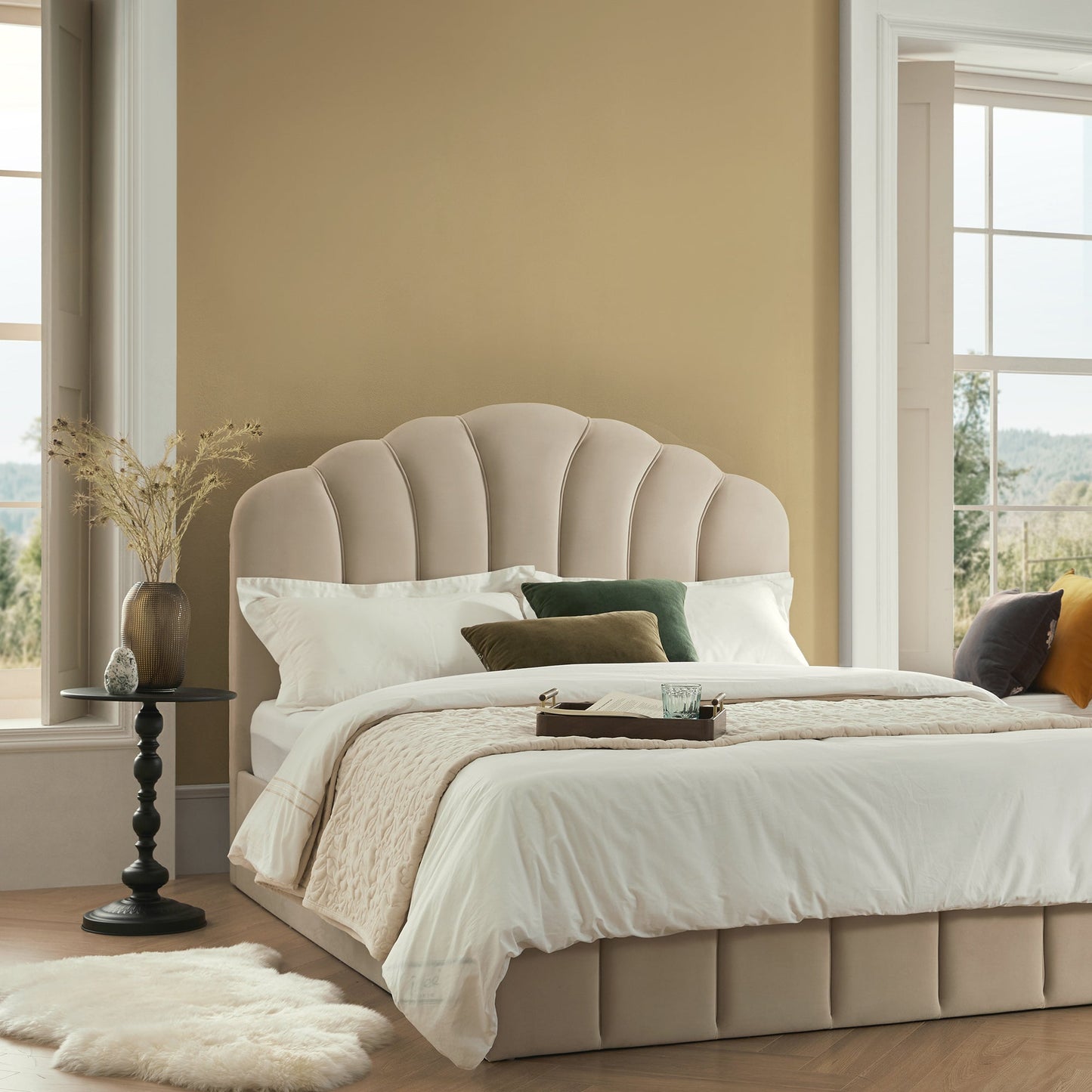 Lit coffre ottoman Hana, velours pierre chaud