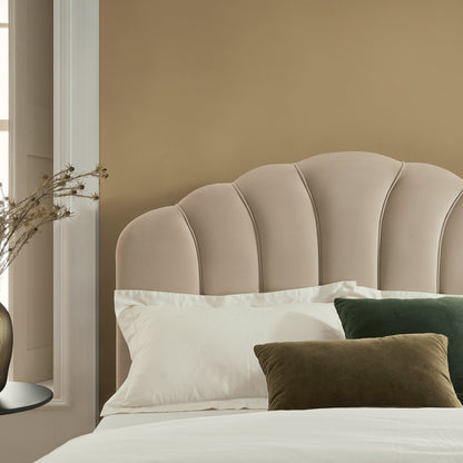 Lit coffre ottoman Hana, velours pierre chaud