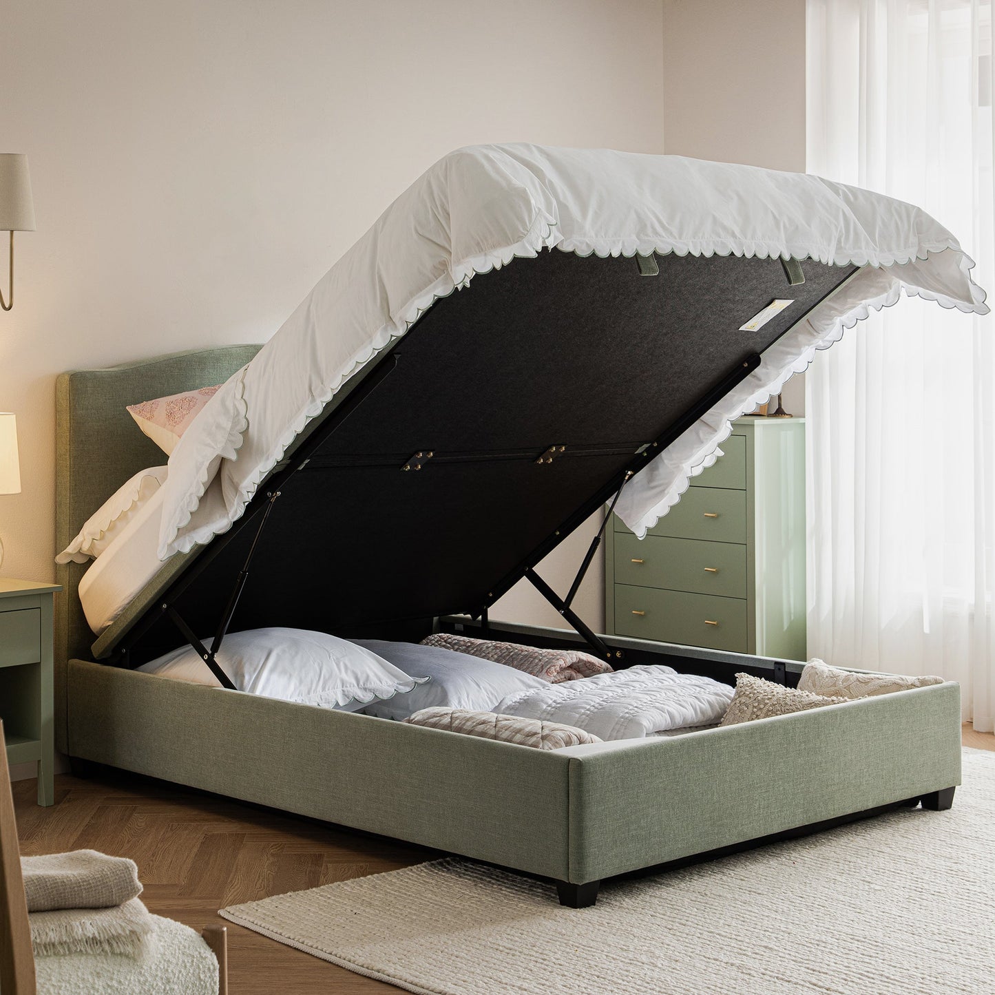 Lit ottoman rembourré Chilworth avec rangement, chenille vert d'eau