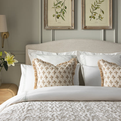 Lit ottoman de rangement rembourré Chilworth, tissu tissé ivoire