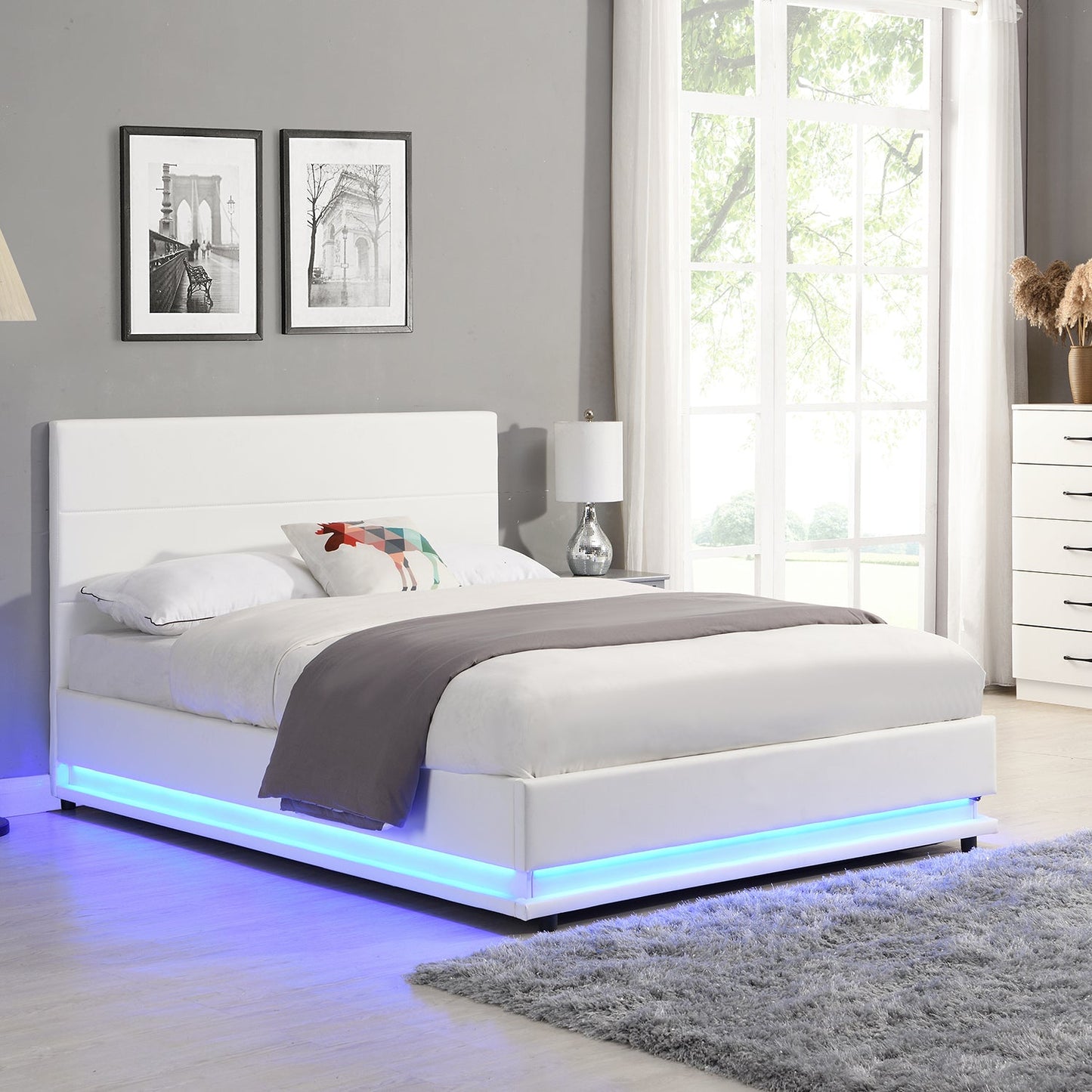 Cadre de lit ottoman Buxton en similicuir avec ouverture latérale et bande lumineuse LED multicolore (PU blanc)