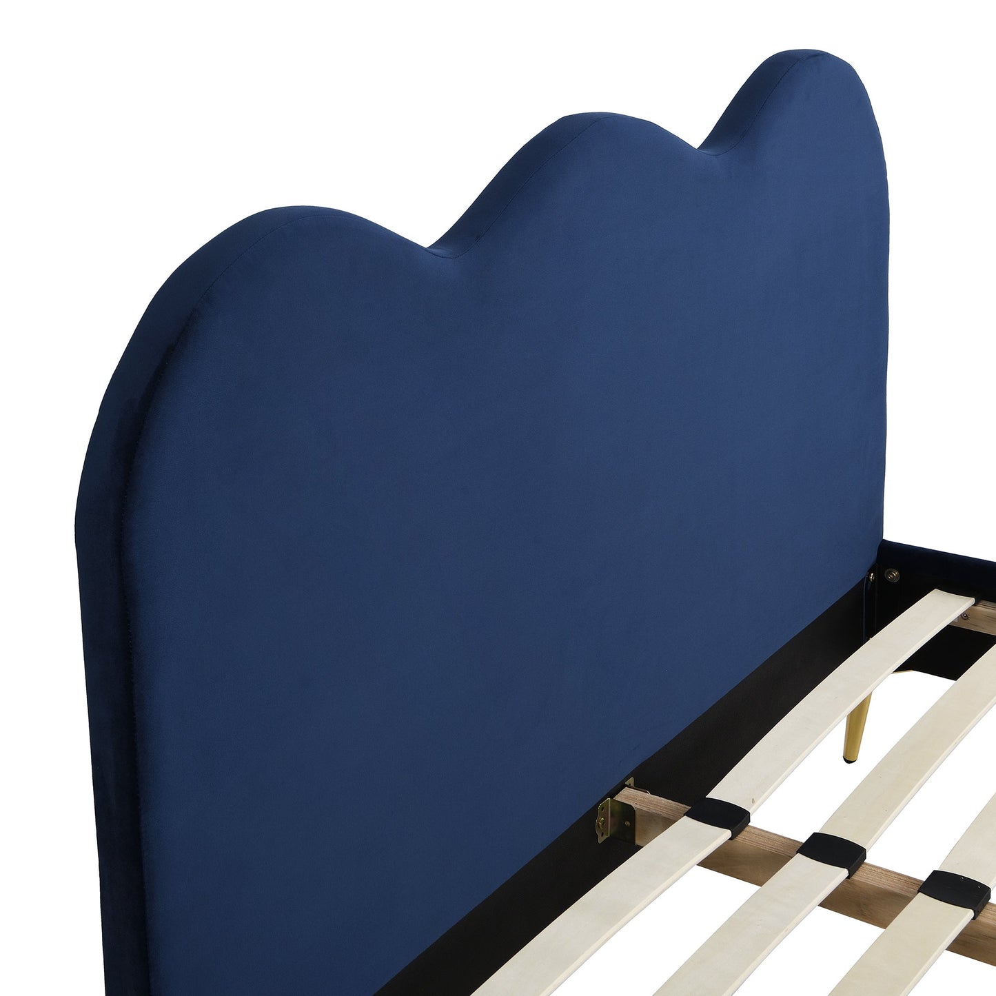 Cadre de lit rembourré en velours Gidea avec tête de lit festonnée et pieds chromés dorés