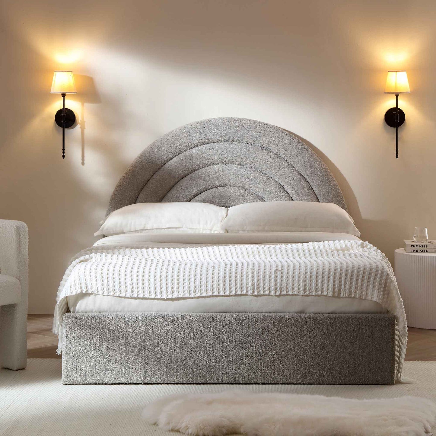 Lit coffre ottoman Archer gris bouclé