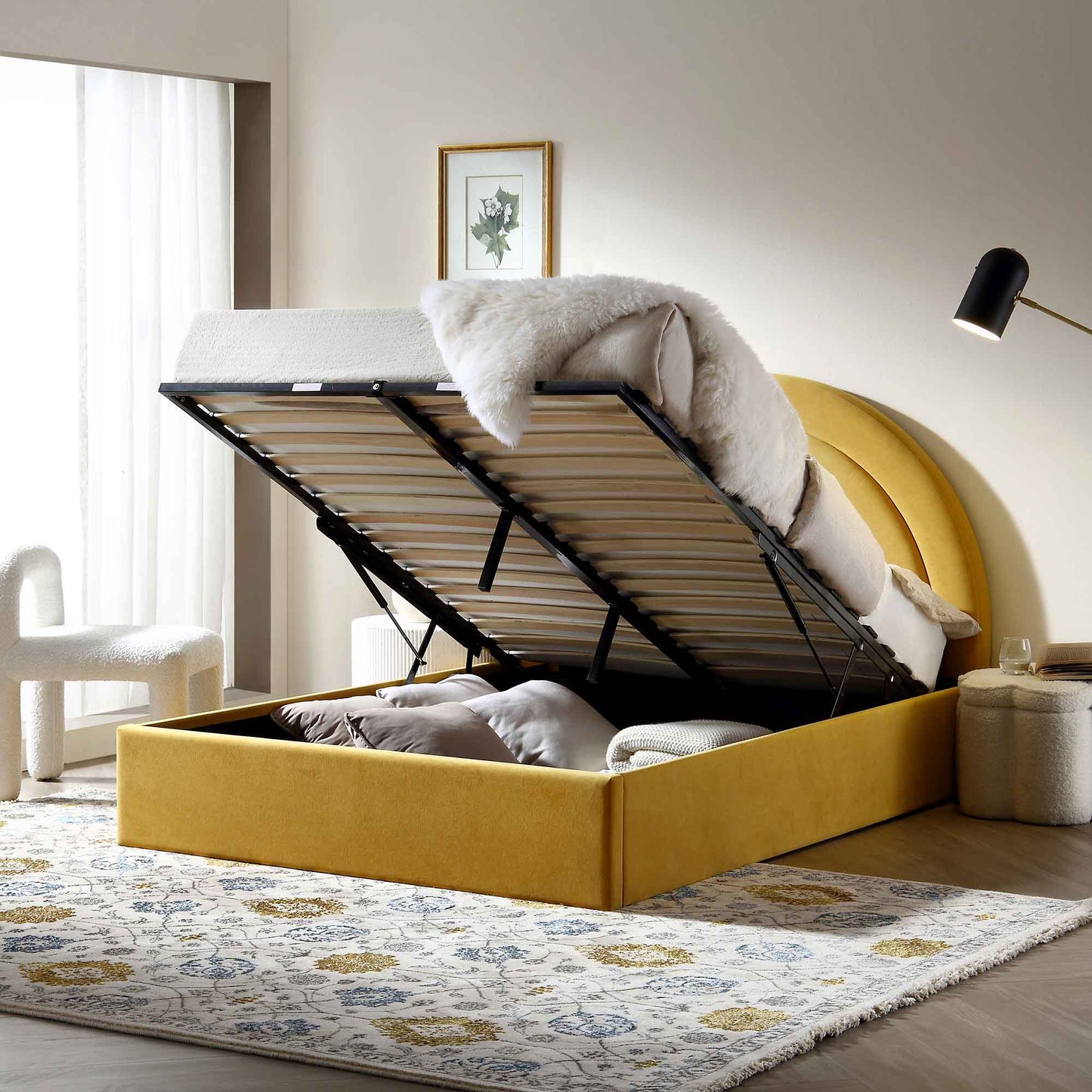 Lit coffre ottoman en velours jaune moutarde Archer