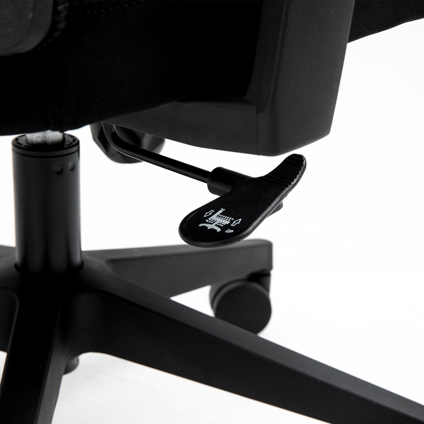 Chaise de bureau Joni à dossier haut en maille avec appui-tête en noir