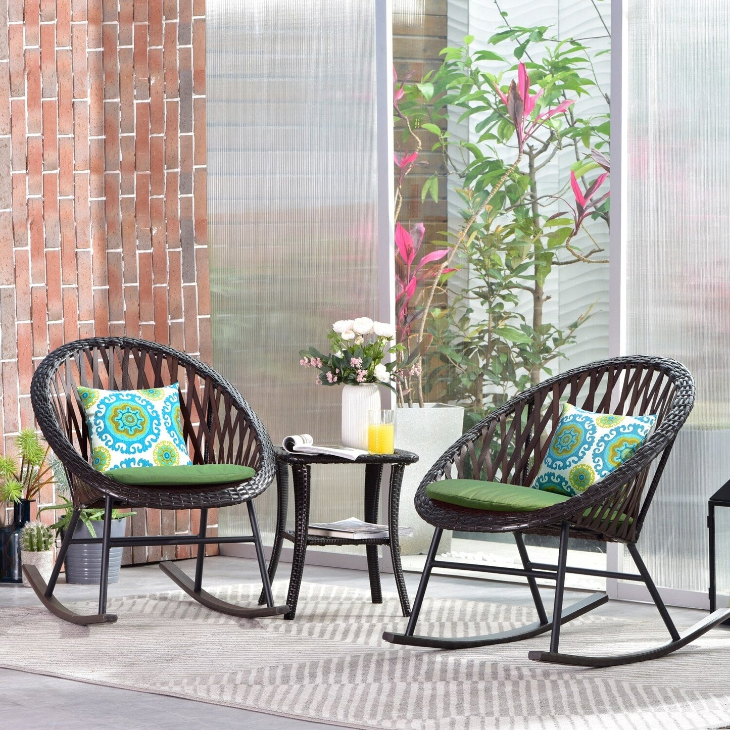 Ensemble bistro de patio OVIOS 3 pièces avec fauteuil à bascule et table basse en verre