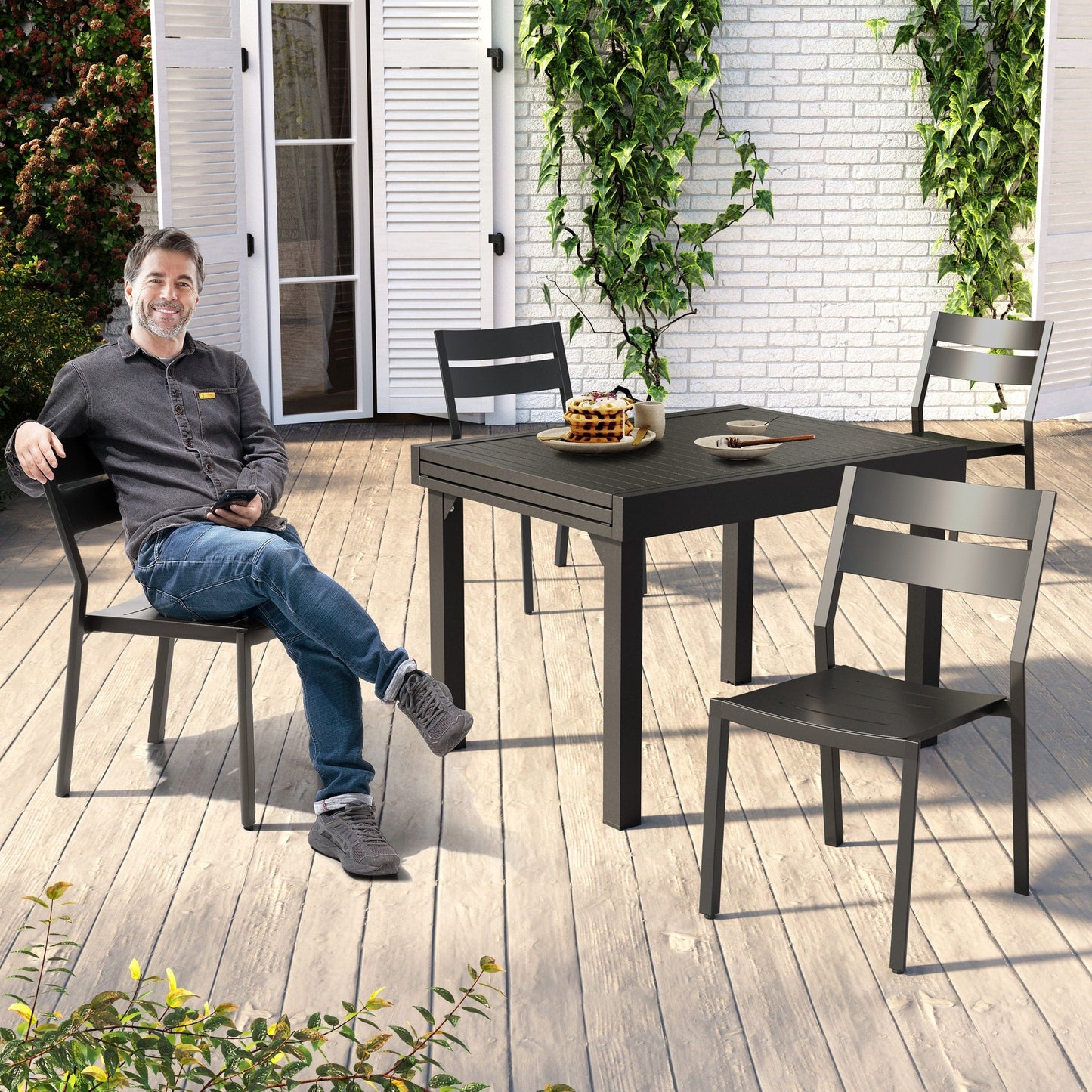 Ensemble de salle à manger d'extérieur Pellabant en aluminium 5/7/9 pièces avec table extensible et chaises empilables