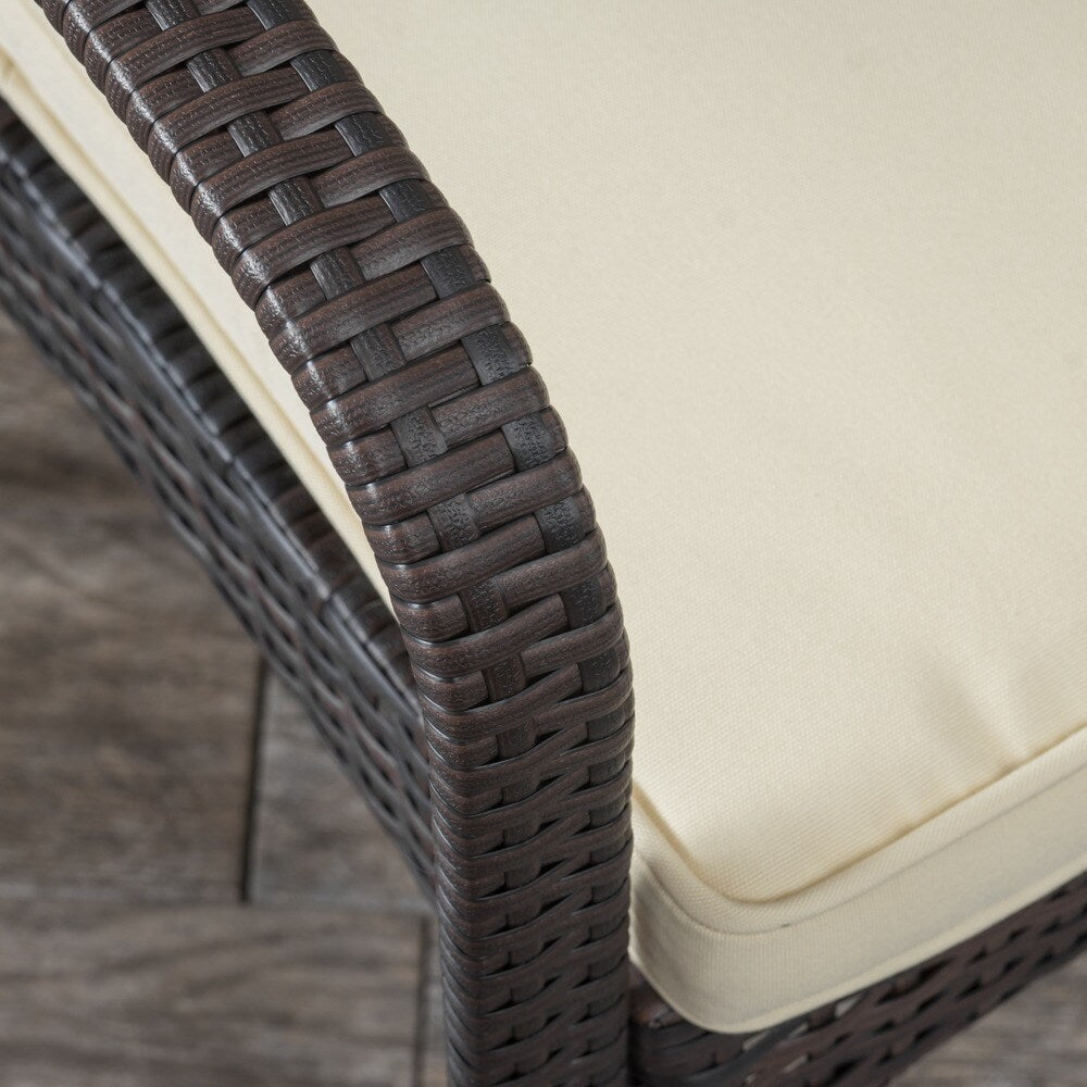 Ensemble bistro d'extérieur 3 pièces en osier Peterson avec coussins par Christopher Knight Home