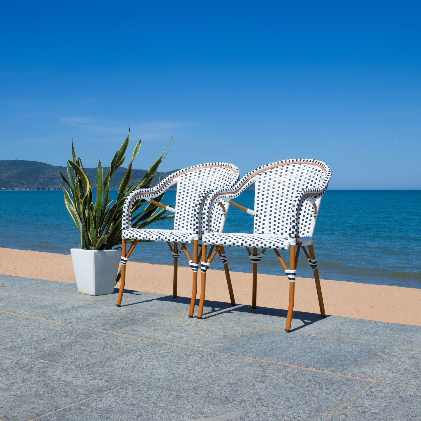 Fauteuil Doreth de SAFAVIEH (lot de 2) - 23 cm (L) x 36 cm (P) x 25 cm (H)