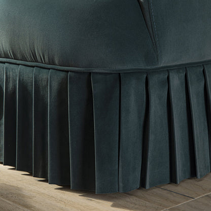 Fauteuil à jupe Calliope, velours bleu égéen