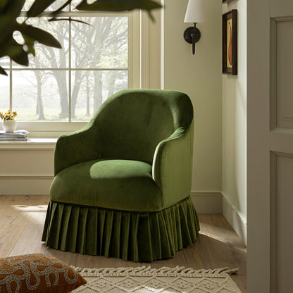 Fauteuil à jupe Calliope, velours vert fougère