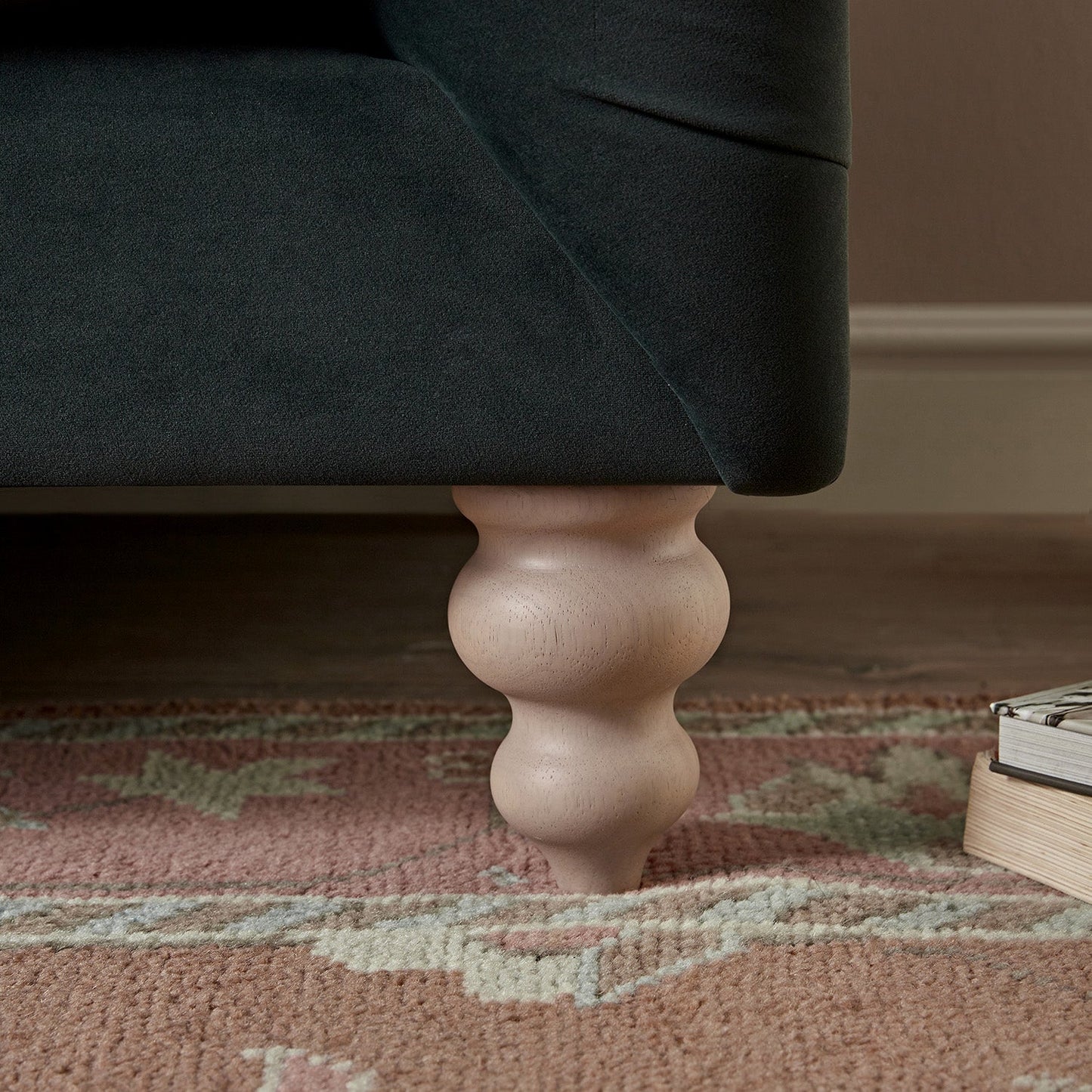 Canapé 2 places Ashby Chesterfield, velours bleu égéen