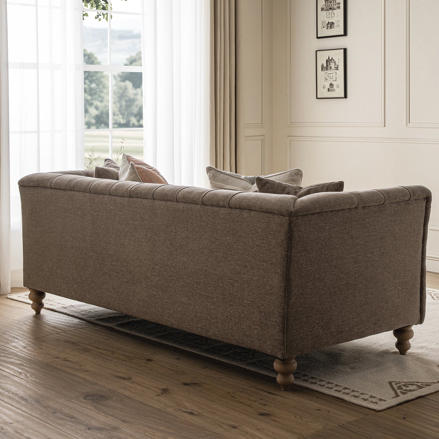 Grand canapé 3 places Ashby Chesterfield, chenille taupe