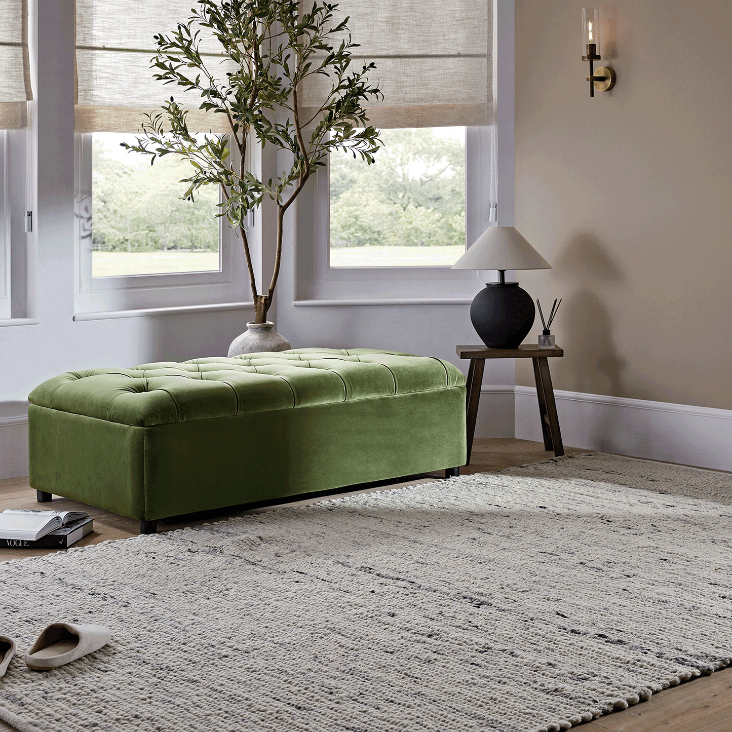 Petit lit double rabattable Portland avec boutons, ottoman, velours vert mousse