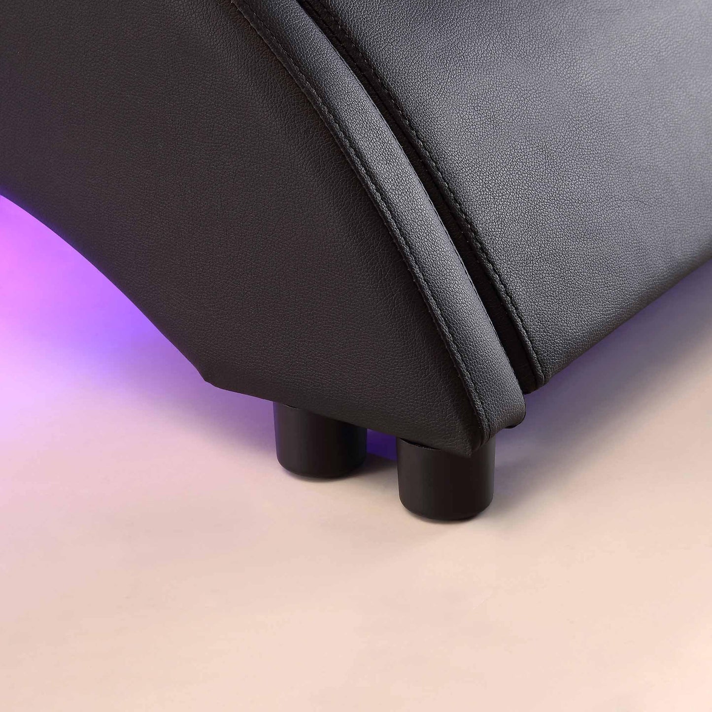 Cadre de lit rembourré en similicuir CORVUS avec éclairage LED sous le lit, noir