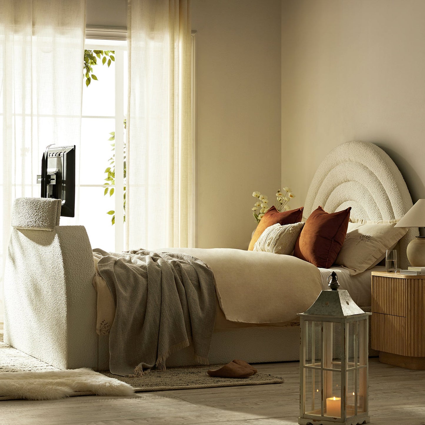 Lit TV ottoman Archer White Boucle