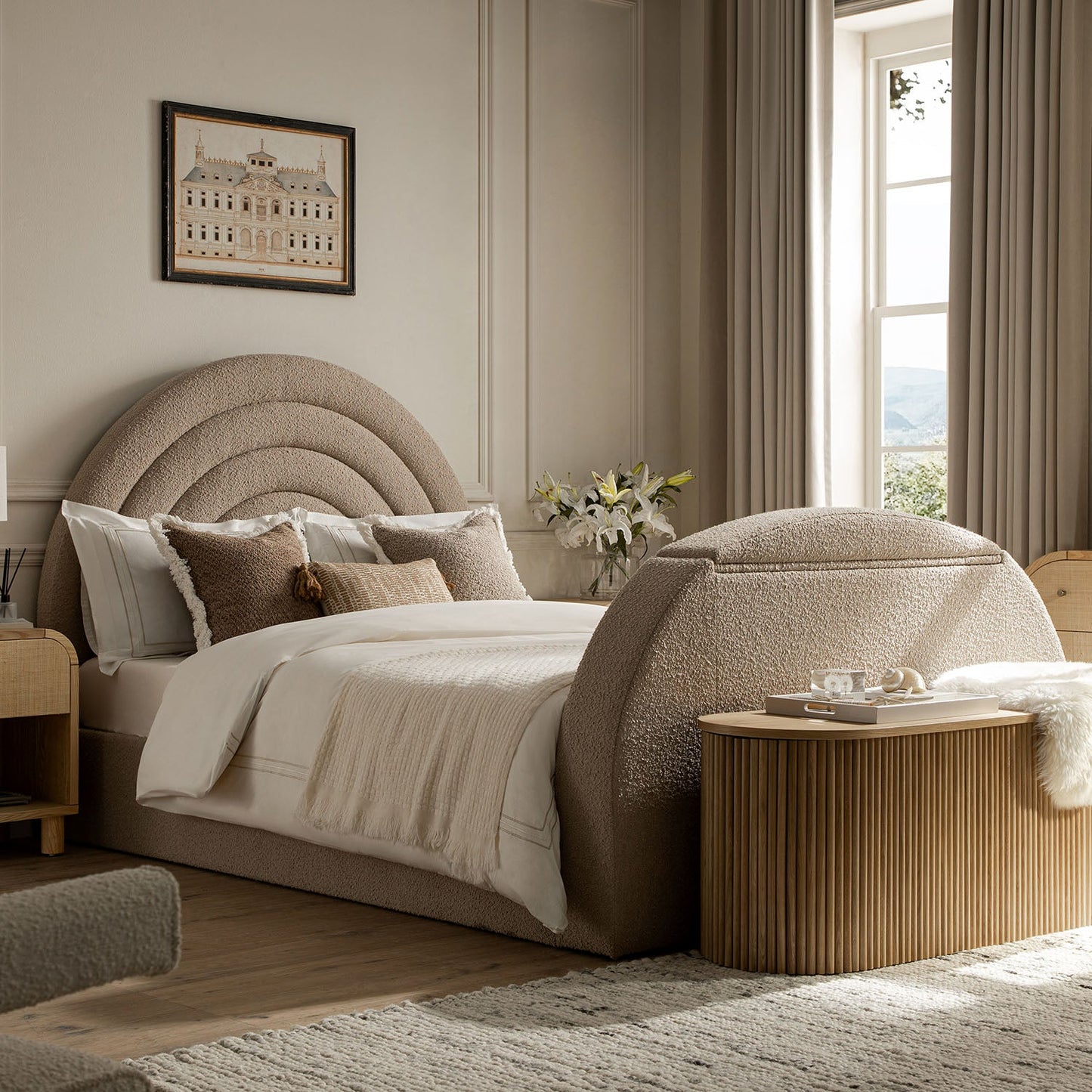 Lit TV ottoman Archer Taupe Boucle