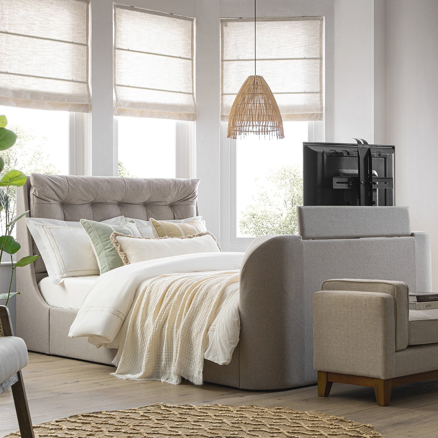 Lit TV ottoman en tissu Hadley Stone