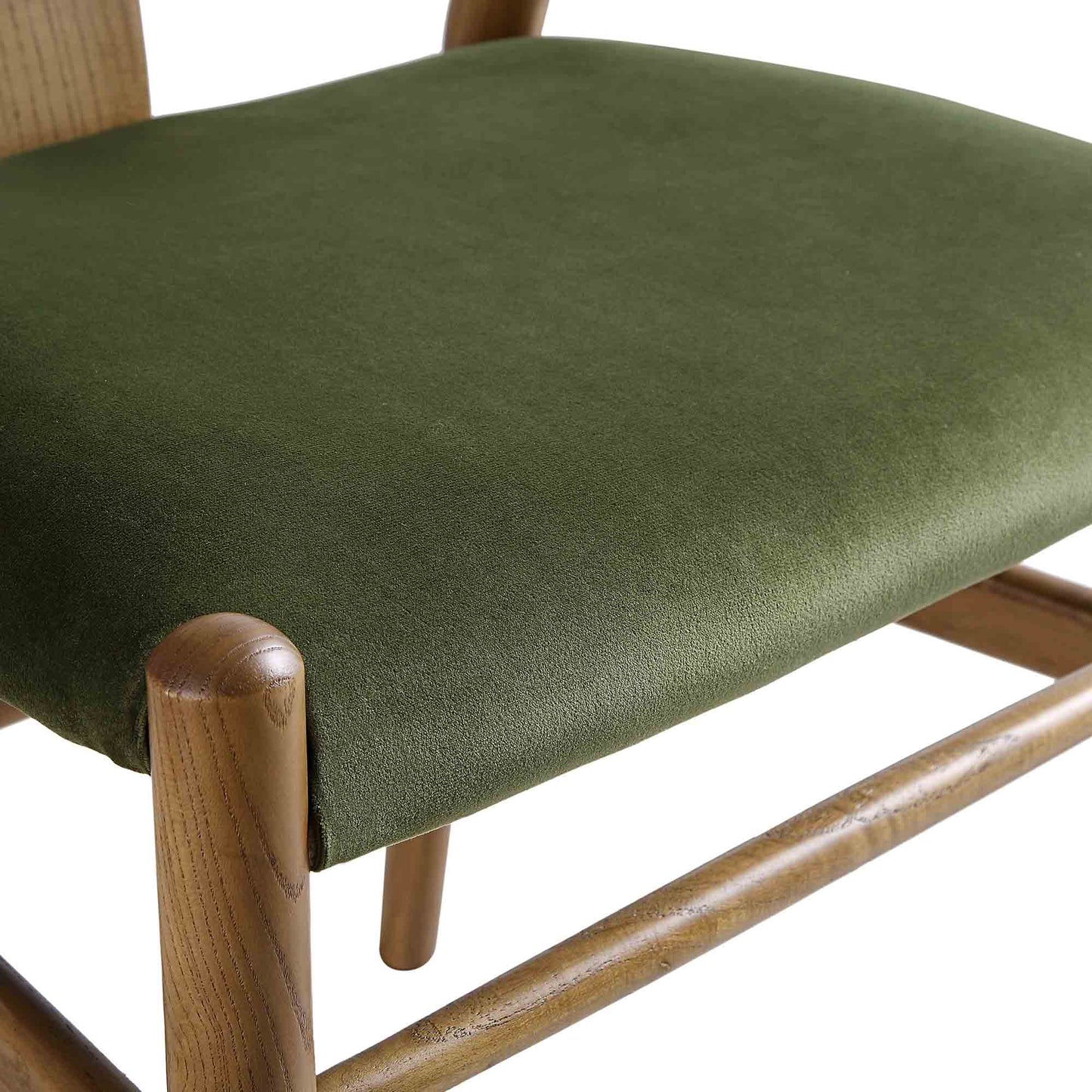 Chaise de salle à manger rembourrée Hansel, velours vert mousse et cadre en noyer clair