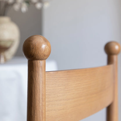 Chaise de salle à manger Tama, boucle taupe clair | Structure en chêne naturel